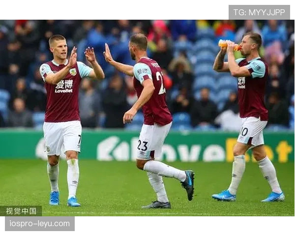 佩莱格里尼重返英超执教新东家，强势开局剑指冠军