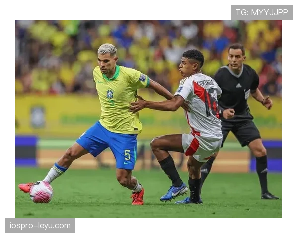 南美足球训练方式创新显著提升球队战术素养与球员个人技能