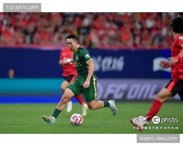 中超双雄巅峰对决,冠军归属悬念待解 中超双雄巅峰对决,冠军归属悬念待解